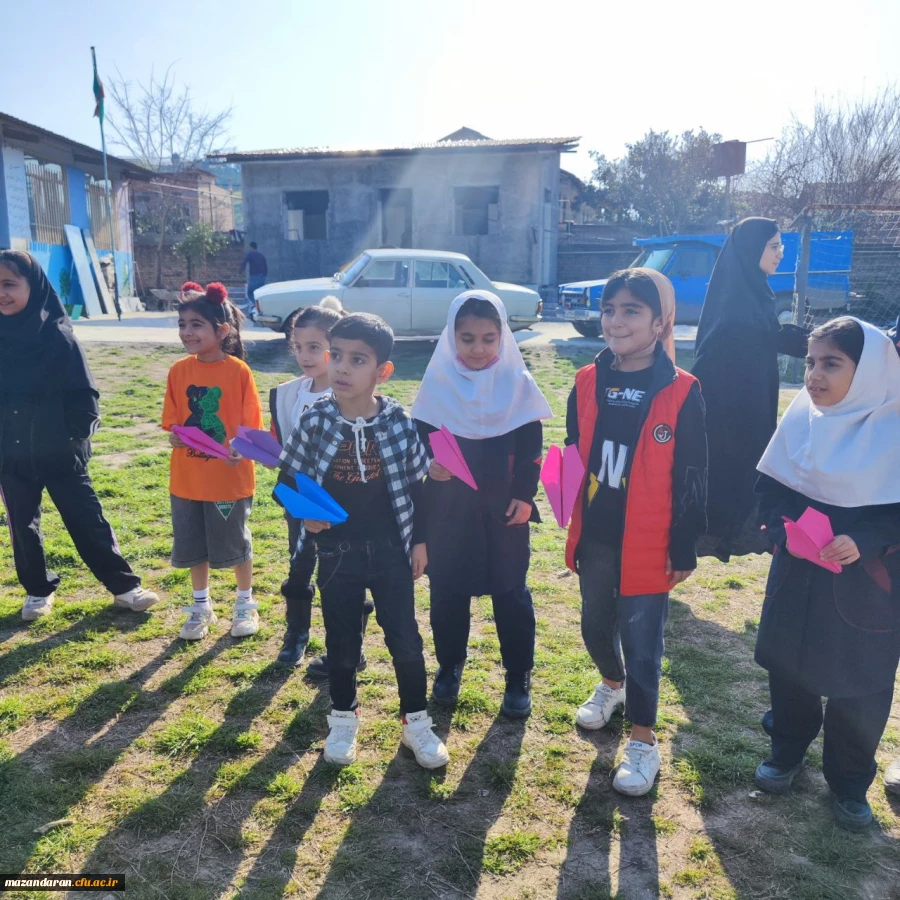 اردوی جهادی دانشجو معلمان بسیجی پردیس خواهران ساری در روستای زرین آباد سفلی  21