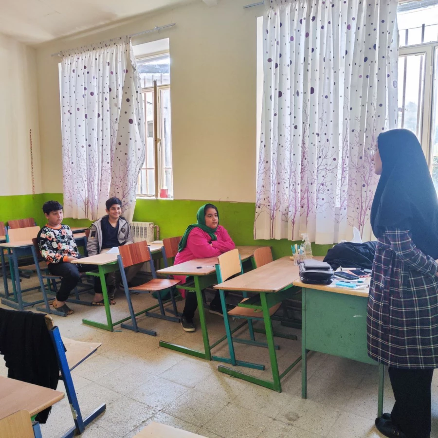 اردوی جهادی دانشجو معلمان بسیجی پردیس خواهران ساری در روستای زرین آباد سفلی  4