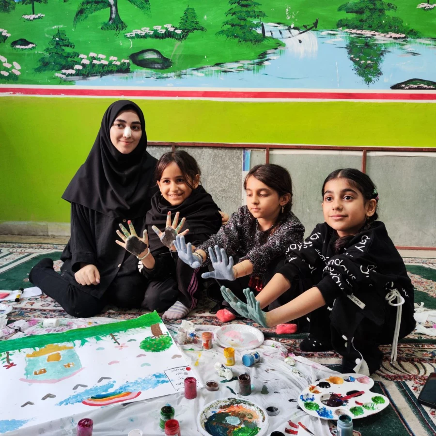 اردوی جهادی دانشجو معلمان بسیجی پردیس خواهران ساری در روستای زرین آباد سفلی  15