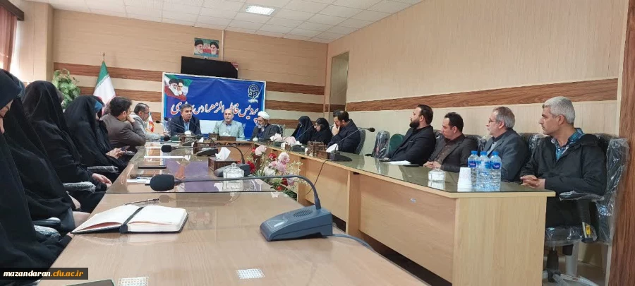 نشست صمیمی علی بابایی کارنامی نماینده مجلس شورای اسلامی با ریاست و کارکنان پردیس فاطمه الزهرا س ساری  3