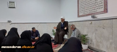 جلسه شورای اداری ریاست پردیس با کارکنان پردیس خواهران ساری 