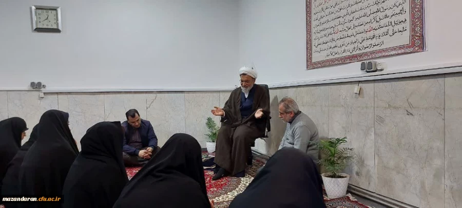 جلسه شورای اداری ریاست پردیس با کارکنان پردیس خواهران ساری  2