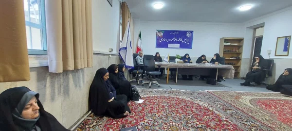جلسه شورای اداری ریاست پردیس با کارکنان پردیس خواهران ساری  6