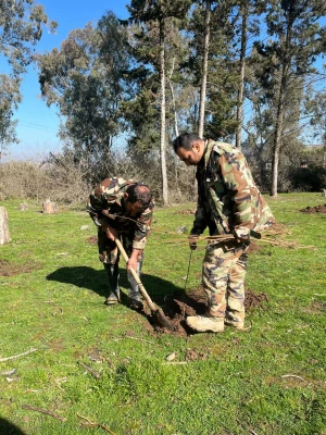 حضور گروه جهادی دانشجو معلمان بسیجی پردیس فاطمه الزهرا س ساری در جنگل های روستای پایین کولا از توابع  شهرستان ساری و کاشت ۲۰۰ اصله  نهال  14