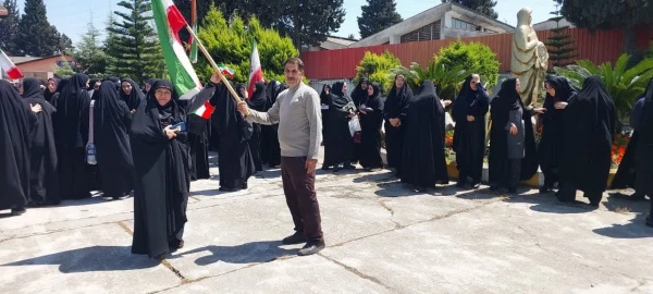 تجمع اساتید، کارکنان، دانشجویان  به منظور حمایت از مجاهدت سربازان سپاه اسلام  3