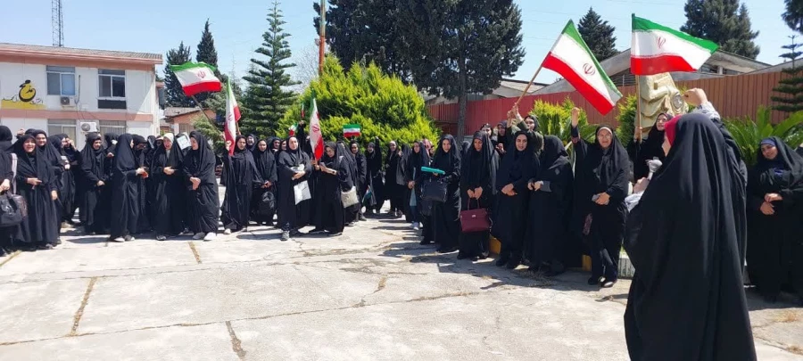 تجمع اساتید، کارکنان، دانشجویان  به منظور حمایت از مجاهدت سربازان سپاه اسلام  4