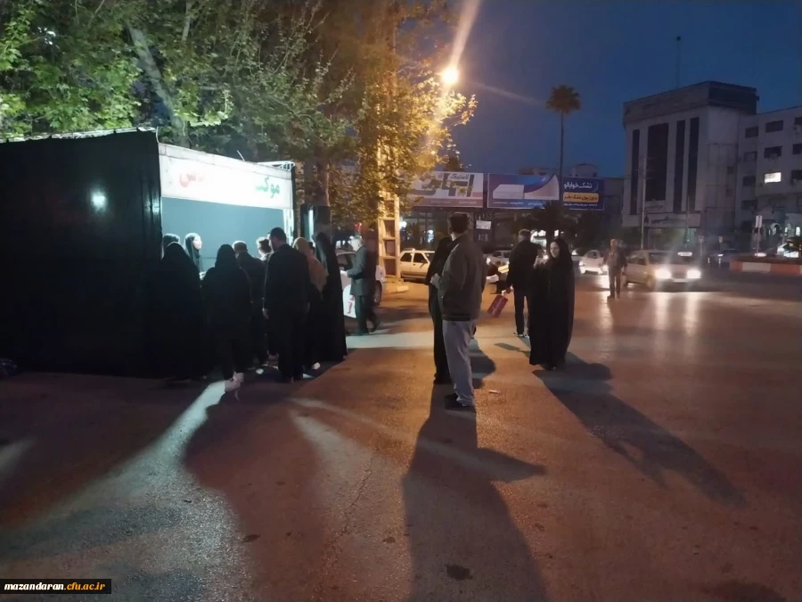 برپایی موکب  و توزیع افطاری نذری توسط گروه جهادی دانشجو معلمان بسیجی پردیس فاطمه الزهرا س ساری  4