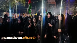 حضور جمع کثیری از دانشجومعلمان بسیجی پردیس فاطمه الزهرا(س) در تجمع دانشجویی میدان شهدا ساری
به جهت حمایت از سربازان سپاه اسلام و اعلام انزجار به اسرائیل غاصب  2