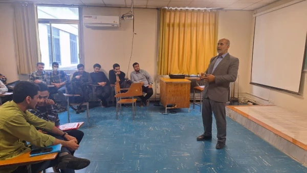 نشست صمیمانه مسئولین استانی با دانشجو معلمان شهید رجایی بابل 4