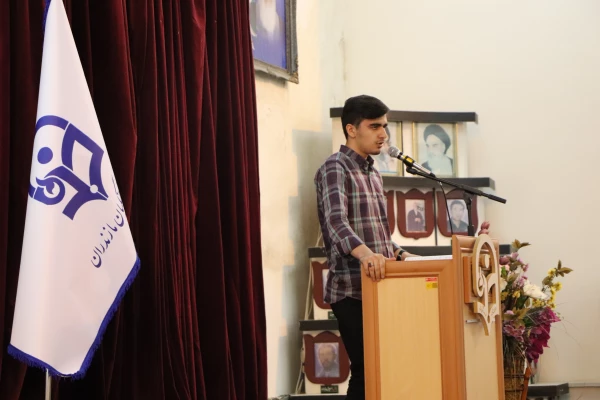 کارگاه نقد و بررسی عرفان های نو ظهور و معنویت های نوپدید
 5