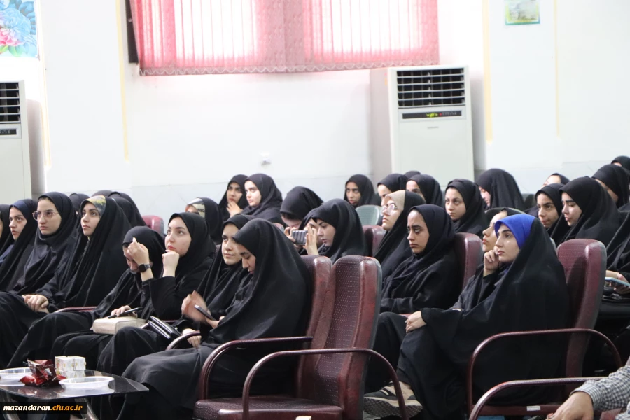 کارگاه نقد و بررسی عرفان های نو ظهور و معنویت های نوپدید
 7