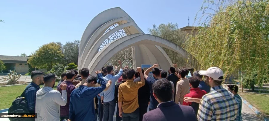 تجمع اساتید، کارکنان و دانشجویان در حمایت از خیزش دانشجویان در آمریکا
 2