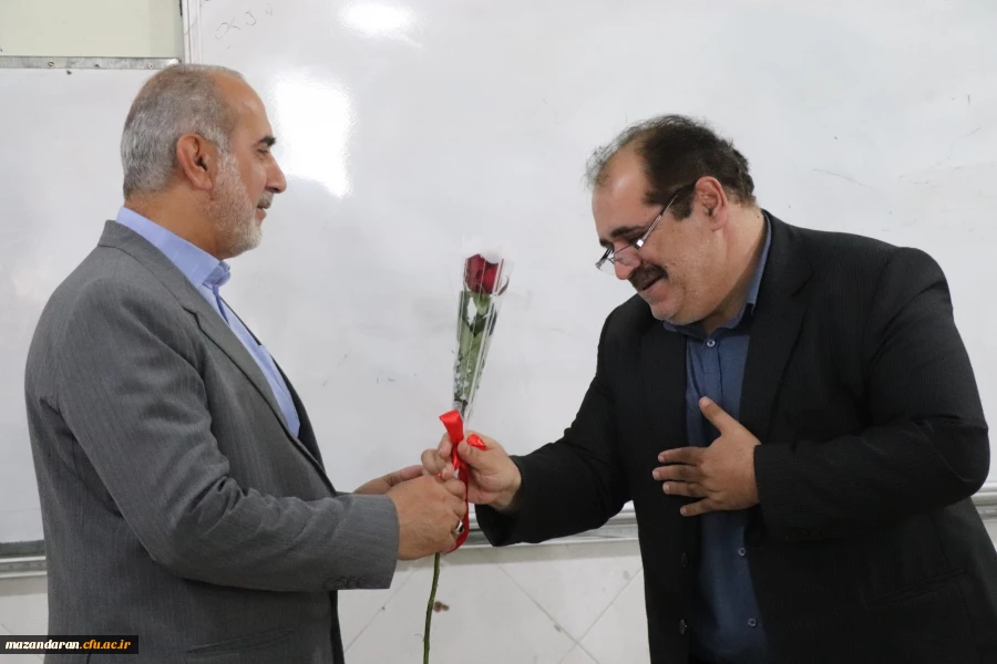 معلمان ویژه ترین عنصر نظام آموزشی هستند. 4