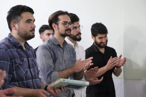 معلمان ویژه ترین عنصر نظام آموزشی هستند. 6