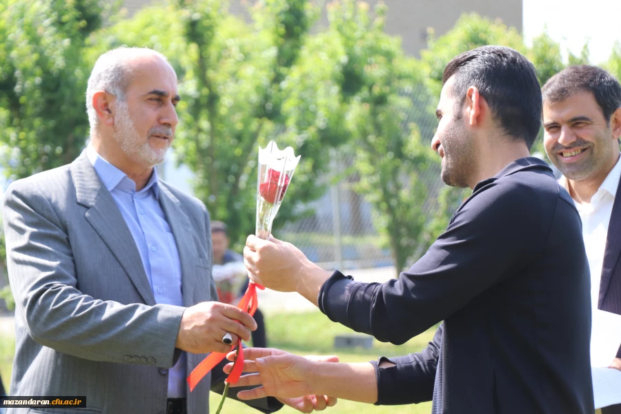 دانشگاه از قاب دوربین