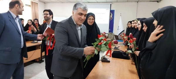 نشست صمیمی مولایی فرماندار شهرستان قائمشهر در جمع دانشجو معلمان  5