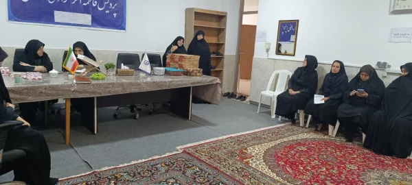 نشست صمیمانه رضائی منش ریاست پردیس فاطمه الزهرا س ساری و کارکنان و تبریک دهه کرامت  4