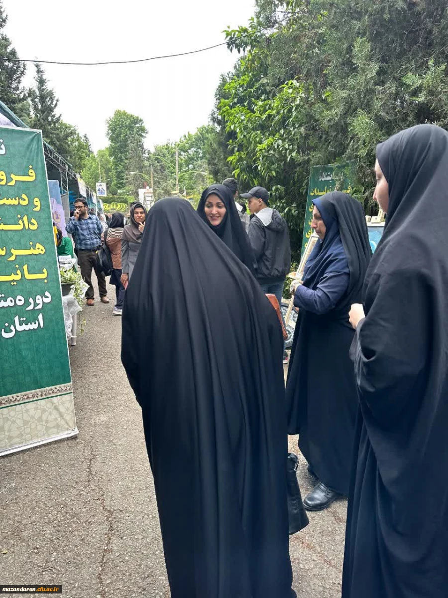 حضور رضایی منش ریاست پردیس فاطمه الزهرا س ساری در مراسم تقدیر از معلمان و استادان نمونه رضایی منش ریاست پردیس  2