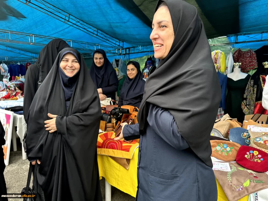 حضور رضایی منش ریاست پردیس فاطمه الزهرا س ساری در مراسم تقدیر از معلمان و استادان نمونه رضایی منش ریاست پردیس  7