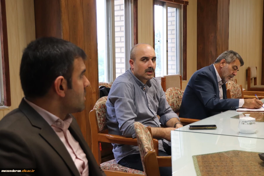 جلسه ارزیابی درونی گروه های آموزشی 5