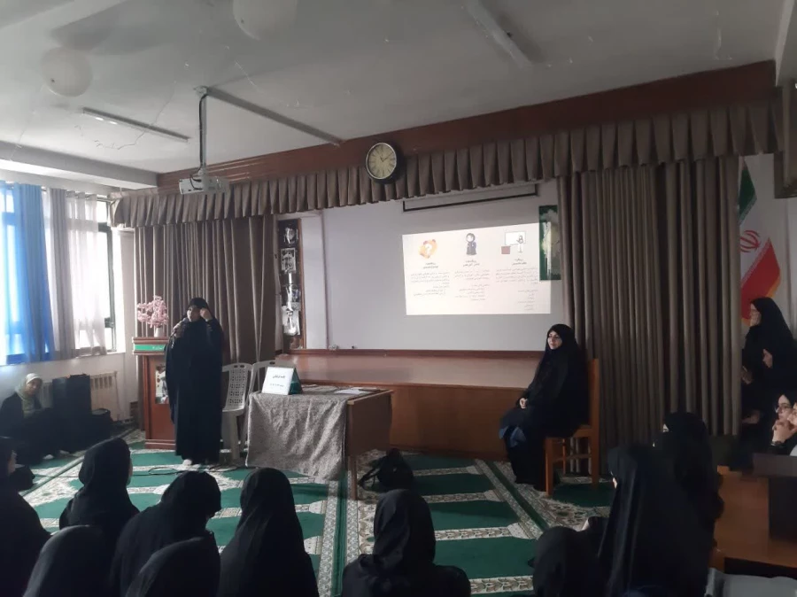 کارگاه آموزشی معلم تراز سند تحول بنیادین با حضور رضایی منش ریاست پردیس و دانشجو معلمان  4