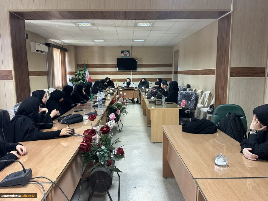 برگزاری کارگاه الگوی زن مسلمان توسط صرامی استاد دانشگاه فرهنگیان مازندران  2