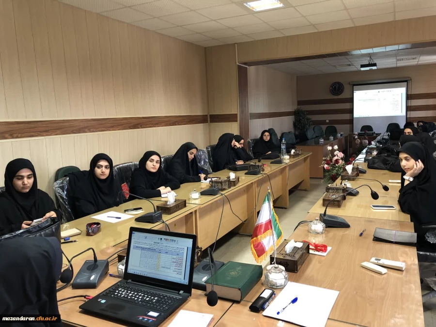 کارگاه آشنایی با گرایش های علوم تربیتی با حضور دانشجو معلمان رشته علوم تربیتی پردیس فاطمه الزهرا س ساری در سالن کنفرانس  3