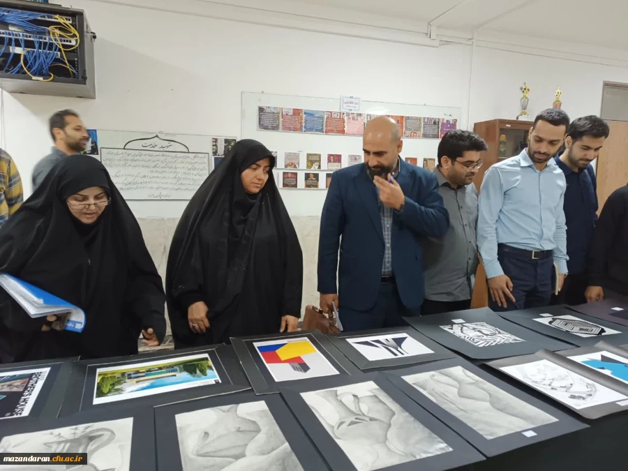 برپایی نمایشگاه آثار  نقاشی  و خوشنویسی مهارت آموزان دبیری در پردیس فاطمه الزهرا س ساری  3