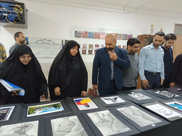 برپایی نمایشگاه آثار  نقاشی  و خوشنویسی مهارت آموزان دبیری در پردیس فاطمه الزهرا س ساری  3
