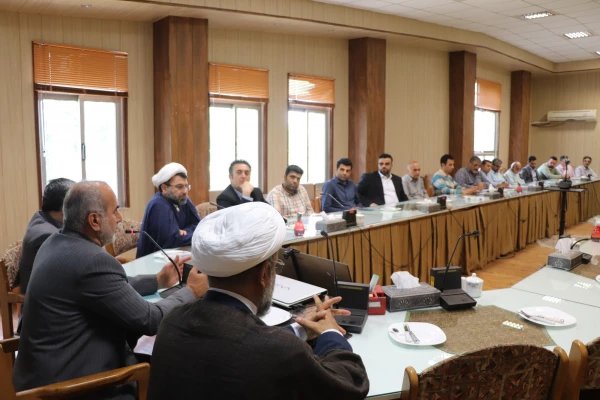 نشست بصیرتی و جهاد تبیین با موضوع تحلیل سیاسی انتخابات ریاست جمهوری

 2