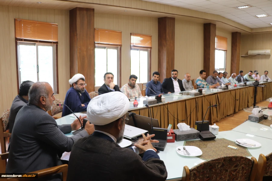 نشست بصیرتی و جهاد تبیین با موضوع تحلیل سیاسی انتخابات ریاست جمهوری

 2