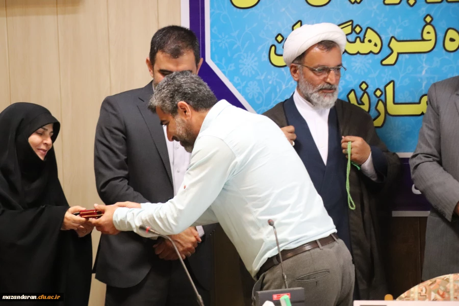 نشست بصیرتی و جهاد تبیین با موضوع تحلیل سیاسی انتخابات ریاست جمهوری

 10