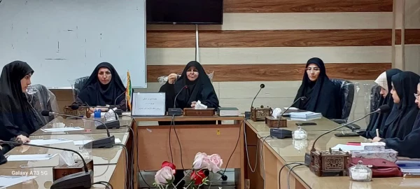 برگزاری نشست تخصصی ریاست پردیس،امور دانشجویی، کارشناس فرهنگی  و نماینده دفتر نهاد رهبری با نمایندگان تشکلها در سالن کنفرانس با محوریت انتخاب اصلح  3