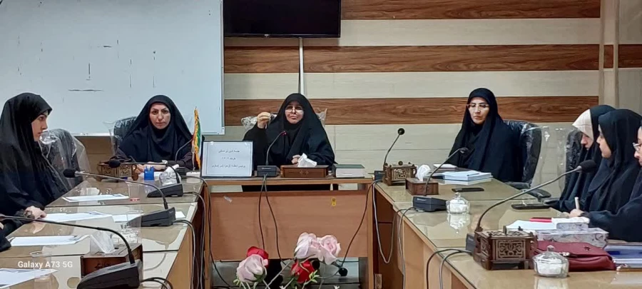 برگزاری نشست تخصصی ریاست پردیس،امور دانشجویی، کارشناس فرهنگی  و نماینده دفتر نهاد رهبری با نمایندگان تشکلها در سالن کنفرانس با محوریت انتخاب اصلح  6