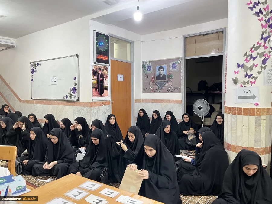 روز پنجم اجرای ارزیابی تکمیلی داوطلبان ورود به دانشگاه فرهنگیان  ویژه دختران در پردیس فاطمه الزهرا س ساری برگزار شد . 14