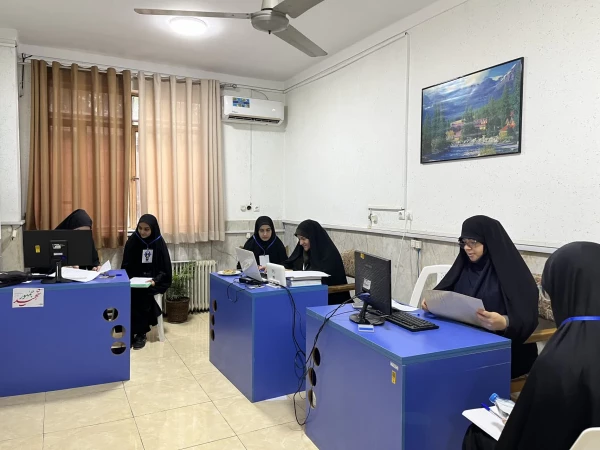 روز سوم  اجرای ارزیابی تکمیلی  داوطلبان ورود به دانشگاه فرهنگیان و بازدید لطف الله مهدوی ریاست دانشگاه فرهنگیان مازندران و رضایی منش ریاست پردیس خواهران ساری از روند مصاحبه و دیدار با اولیا ی داوطلبان 10