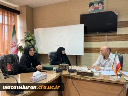 جلسه مدیر گروه علوم پایه با اساتید گروه جهت برنامه ریزی سال تحصیلی 1404-1403 4