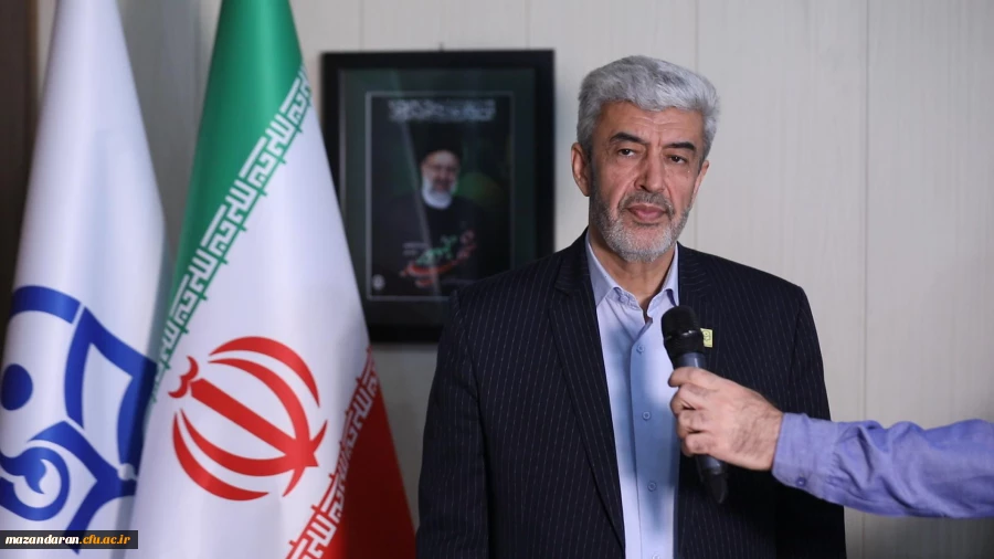 در حال رایزنی با مجلس برای کاهش کسر از حقوق دانشجومعلمان هستیم
 2