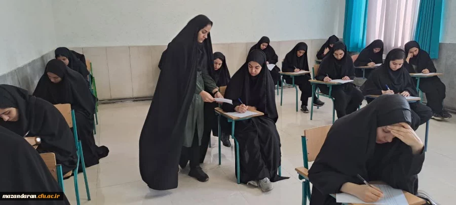 برگزاری ازمون پایانی ترم تابستانه در پردیس فاطمه الزهرا س ساری  8