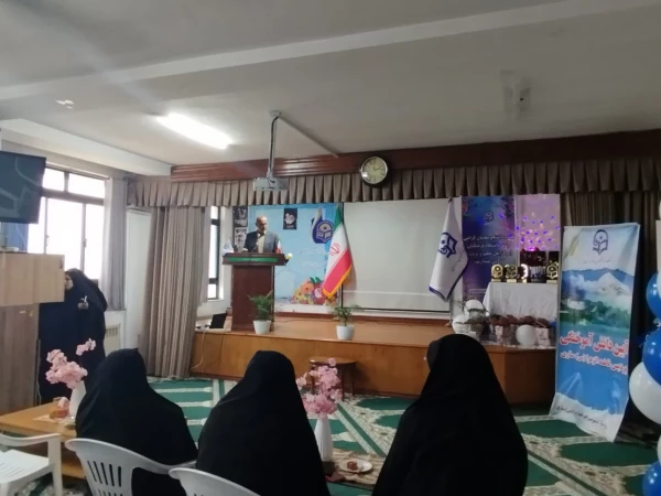 ایین دانش آموختگی دانشجو معلمان ورودی 99 پردیس فاطمه الزهرا س ساری 2