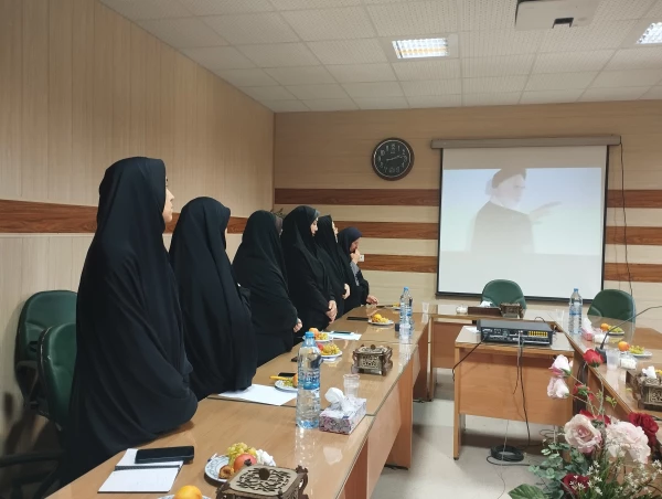 جلسه شورای اداری کارکنان پردیس فاطمه الزهرا (س) ساری در آغازین روز ماه مهر 5