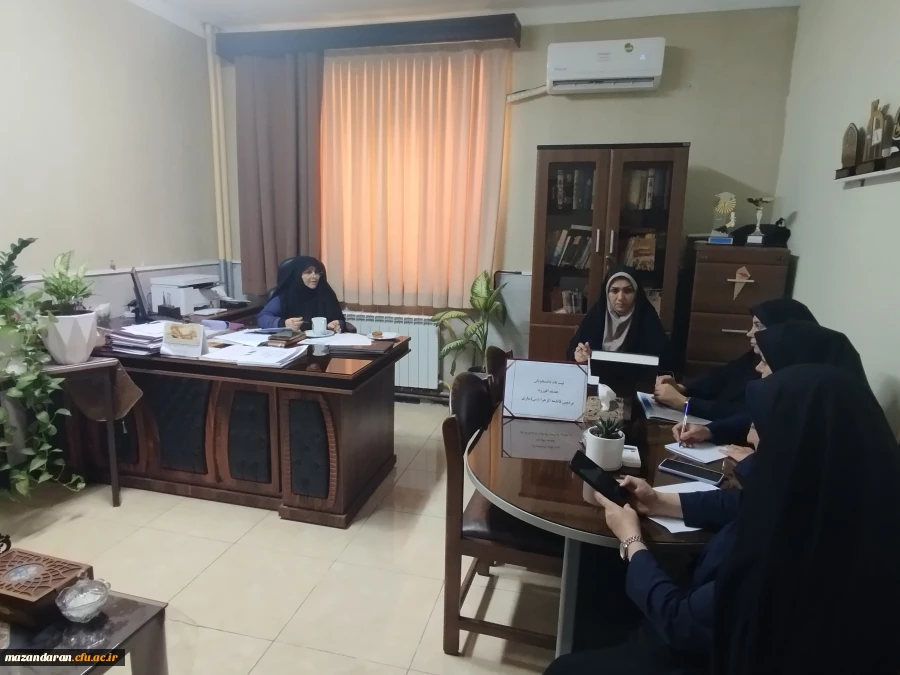 برگزاری جلسه جهت ثبت نام حضوری پذیرفته شدگان دوره کارشناسی پیوسته   2