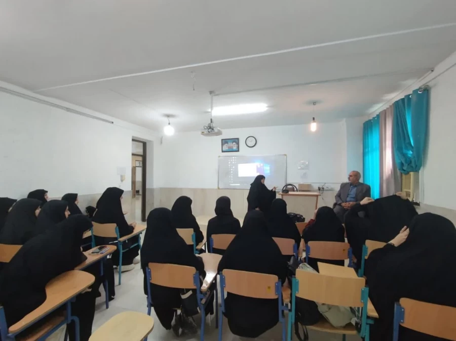 بازدید از پردیس فاطمه الزهرا (س) ساری  2