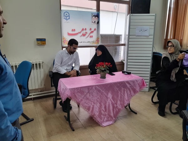 برپایی میز خدمت در محل ثبت نام نودانشجومعلمان 3