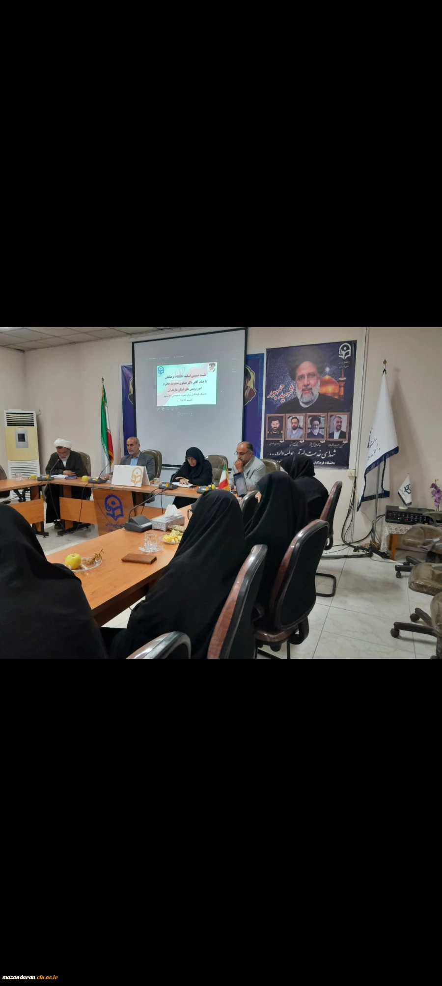 نشست کارکنان ودانشجویان مرکزحضرت فاطمه بامدیریت و روسای ادارات دانشگاه فرهنگیان مازندران ومسئول نهاد رهبری استان 3