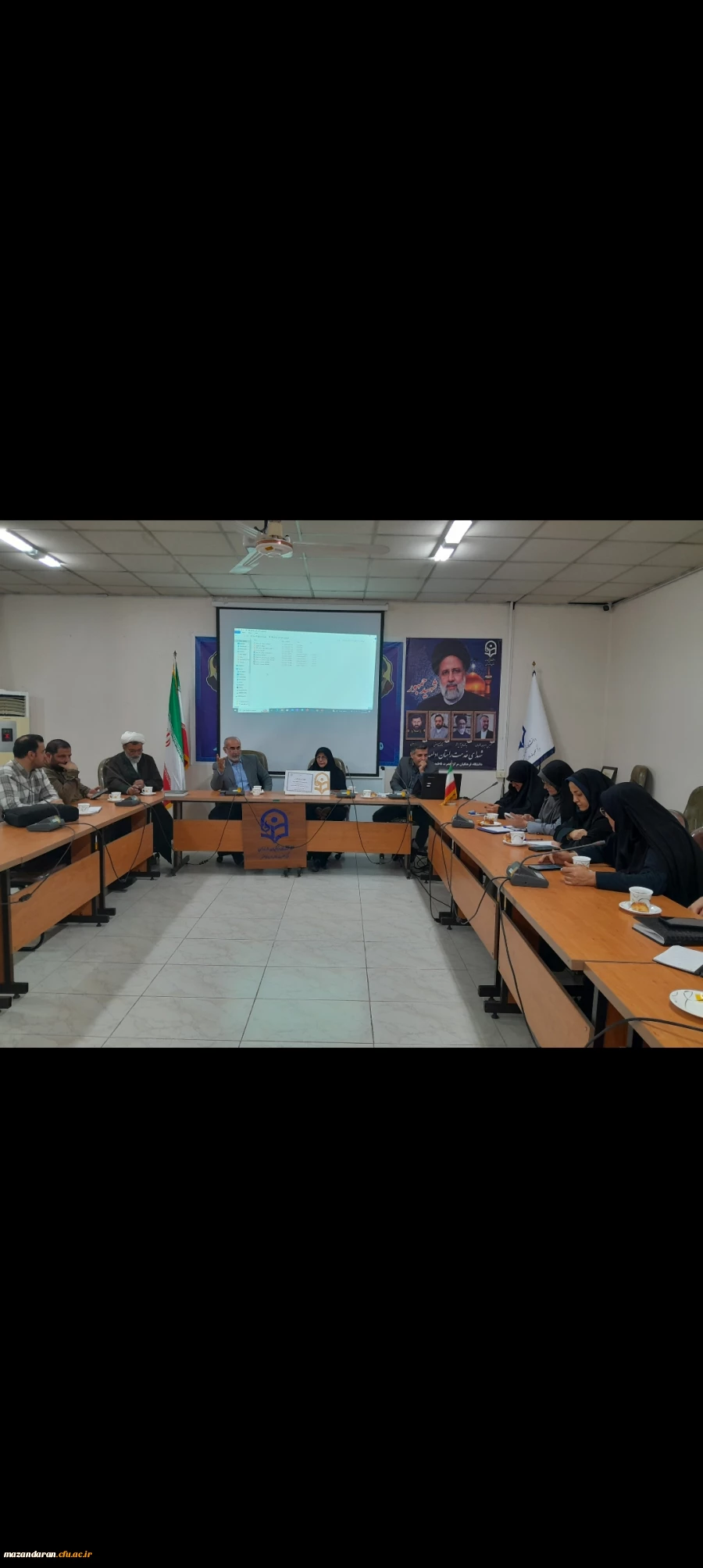 نشست کارکنان ودانشجویان مرکزحضرت فاطمه بامدیریت و روسای ادارات دانشگاه فرهنگیان مازندران ومسئول نهاد رهبری استان 6