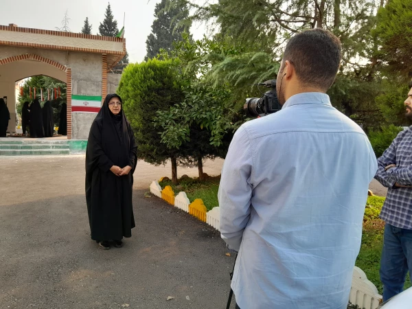 ضبط فیلم وتهیه مستند از المان شهید گمنام دانشگاه 2