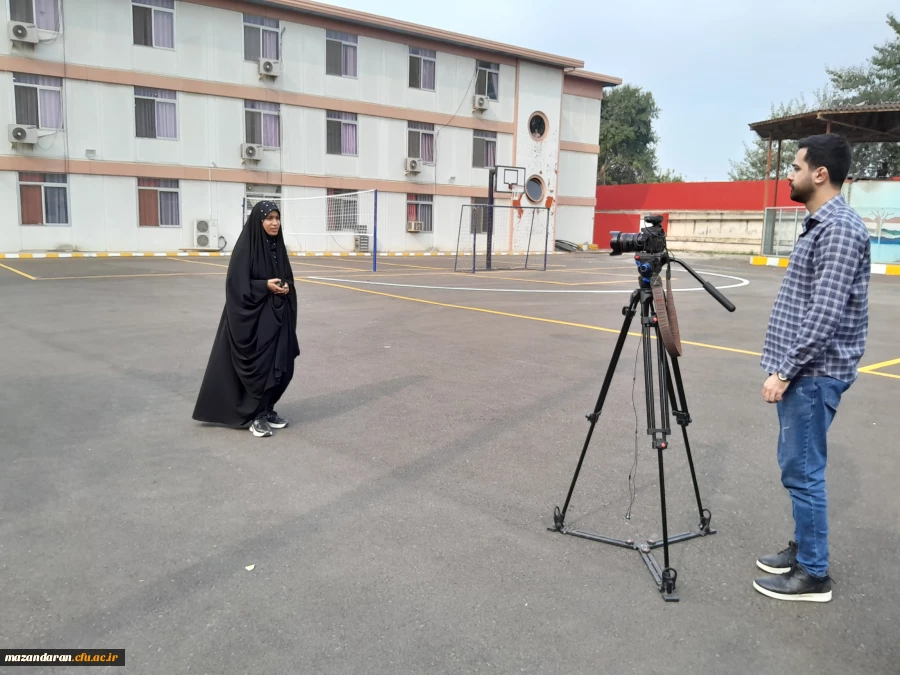 ضبط فیلم وتهیه مستند از المان شهید گمنام دانشگاه 6