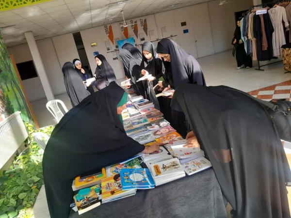 برگزاری نمایشگاه کتاب و غرفه محصولات عفاف و حجاب 3