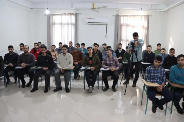 ابلاغ سلام رهبر معظم انقلاب به دانشجوی دانشگاه فرهنگیان توسط نماینده ولی فقیه در مازندران 4